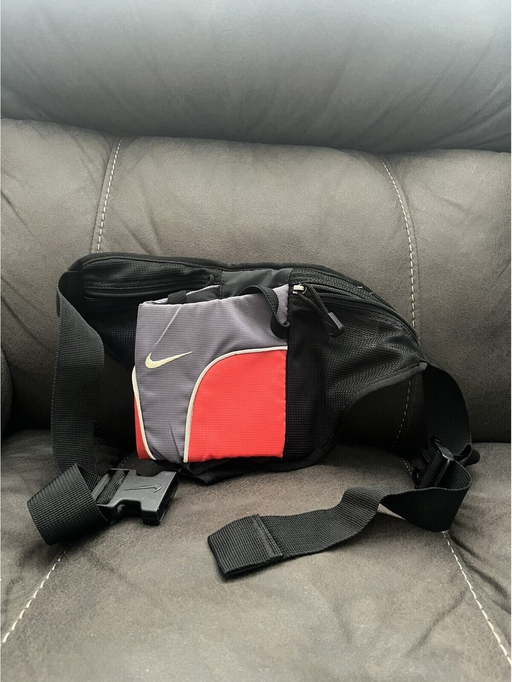 Vintage 90s Nike Waist Hiking Running Fanny Pack Bag Zipper Water Bottle Holder